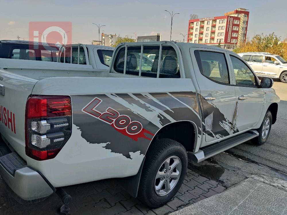 ميتسوبيشي L200